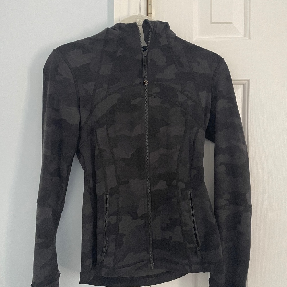 Lululemon Define Jacket size 6